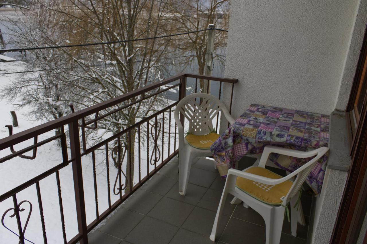 Apartamento Gacka Idila Otočac Exterior foto
